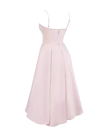 Ausgestelltes Abendkleid