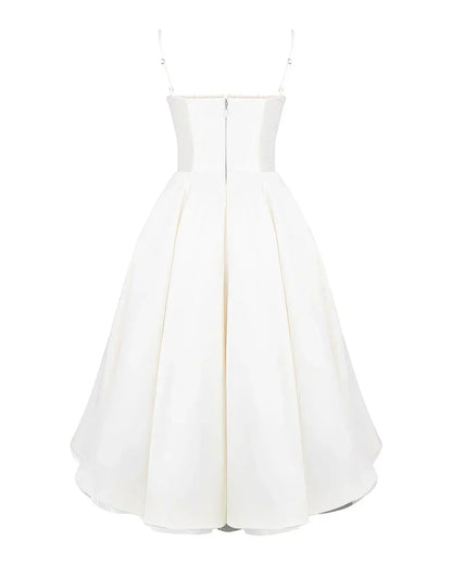 Ausgestelltes Abendkleid